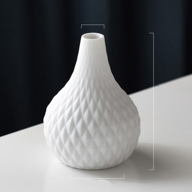 Modern home accessories flower arrangements can transform any space significantly. These stunning ceramic flower arrangements